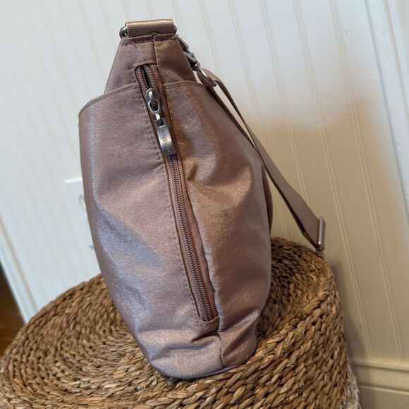 Baggalini Elegant Pinkish Shoulder Bag - Good Condition. - Picture 4 of 12